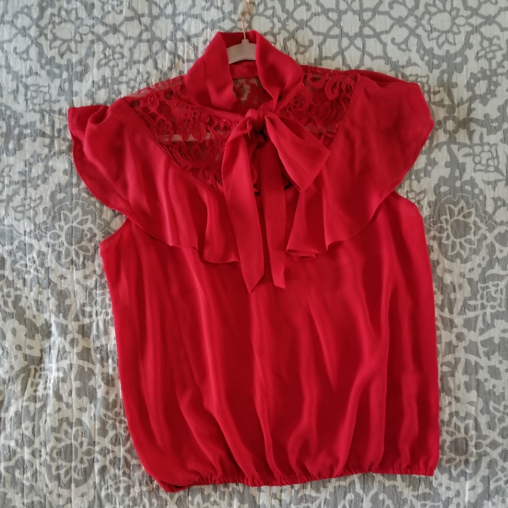 NY&CO | NWT TIE-FRONT LACE-YOKE RUFFLED TOP - Picture 4 of 5